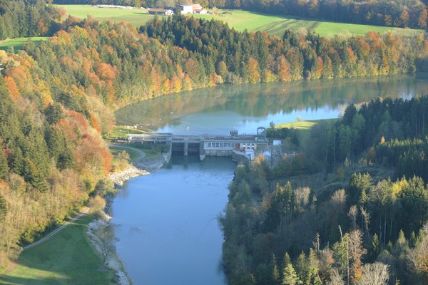 Energie und Natur in den Alpen: ein Balanceakt