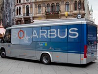 Erster Solarbus fährt