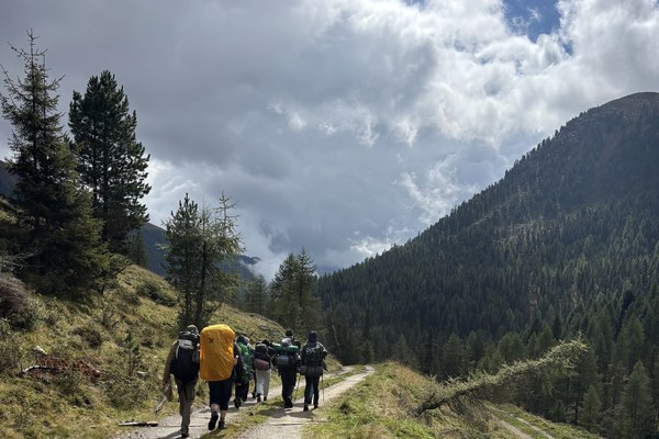 Boundaries between nature, community and lived utopias