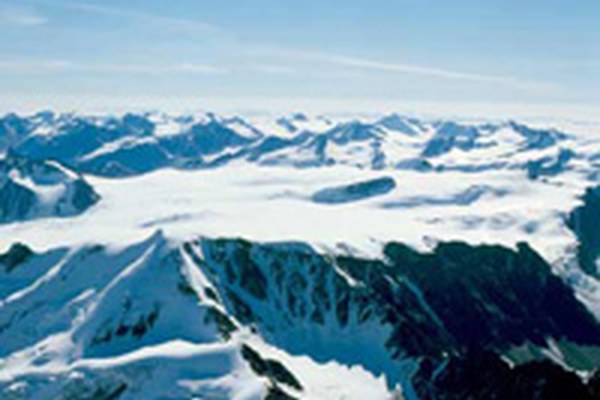 Agrandissement de domaines skiables sur les glaciers au Tyrol