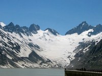 Des polluants libérés par la fonte des glaciers