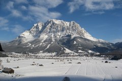 Un tunnel pour les skieurs sous le Zugspitze