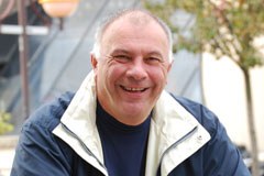 "  Nous continuons "