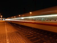 Les trains de nuit sur la voie de garage