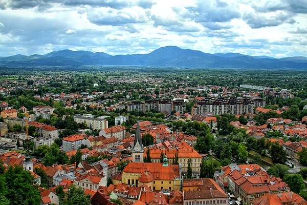 Stop à la surchauffe climatique : les Alpes en 2050