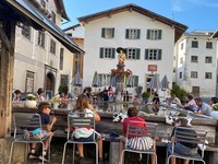 Un vivace villaggio di montagna
