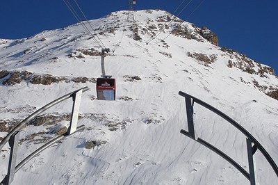 Corsa al gigantismo dei comprensori sciistici