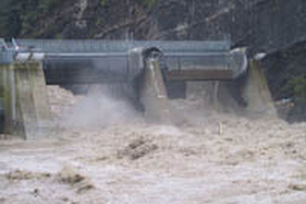 Voda v Alpah - preobilje in pomanjkanje obenem
