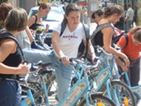 Od klausa, vaškega avtomobila, do ponovnega odkritja železnice Merano-Mals  Oblike trajnostne mobilnosti spodbujajo turizem v odročnih območjih