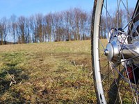 Prominenca osvojila Veliki Klek na električ nih kolesih