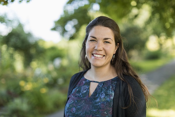 Stališče: Potovati po Alpah in obenem sodelovati v procesih odločanja