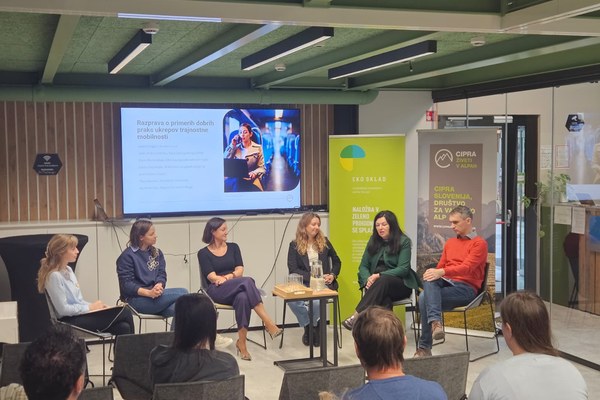 WhatsApp Image 2025-11-13 at 12.14.55.jpeg